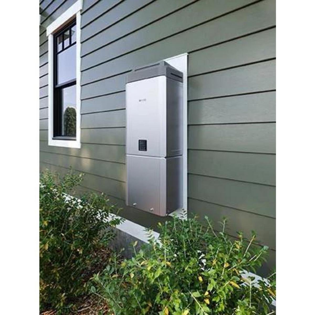 Rinnai SENSEI™ RXP Series 199 MBH Smart Indoor Condensing Natural Gas/Propane Tankless Water Heater with Pump - Image 3